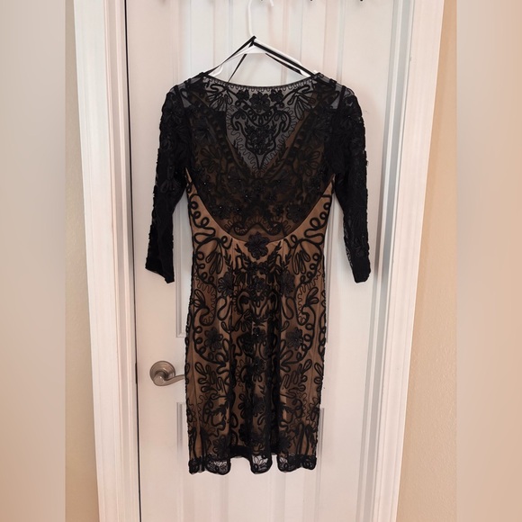 Sue Wong Black and Tan Lace Dress - Picture 2 of 5